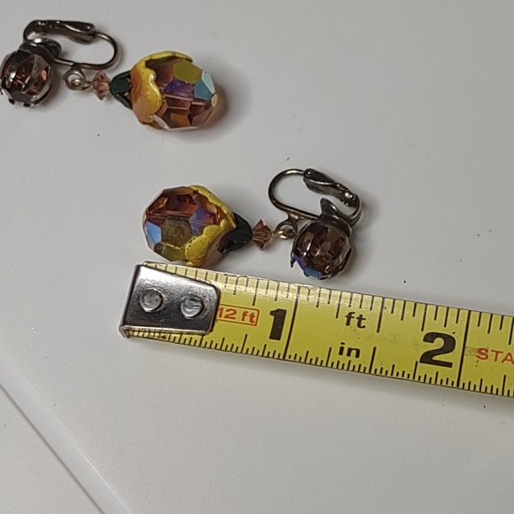 Very Awesome Vintage Glass Bead Dangling Fruit Clip On Earrings - Picture 15 of 16